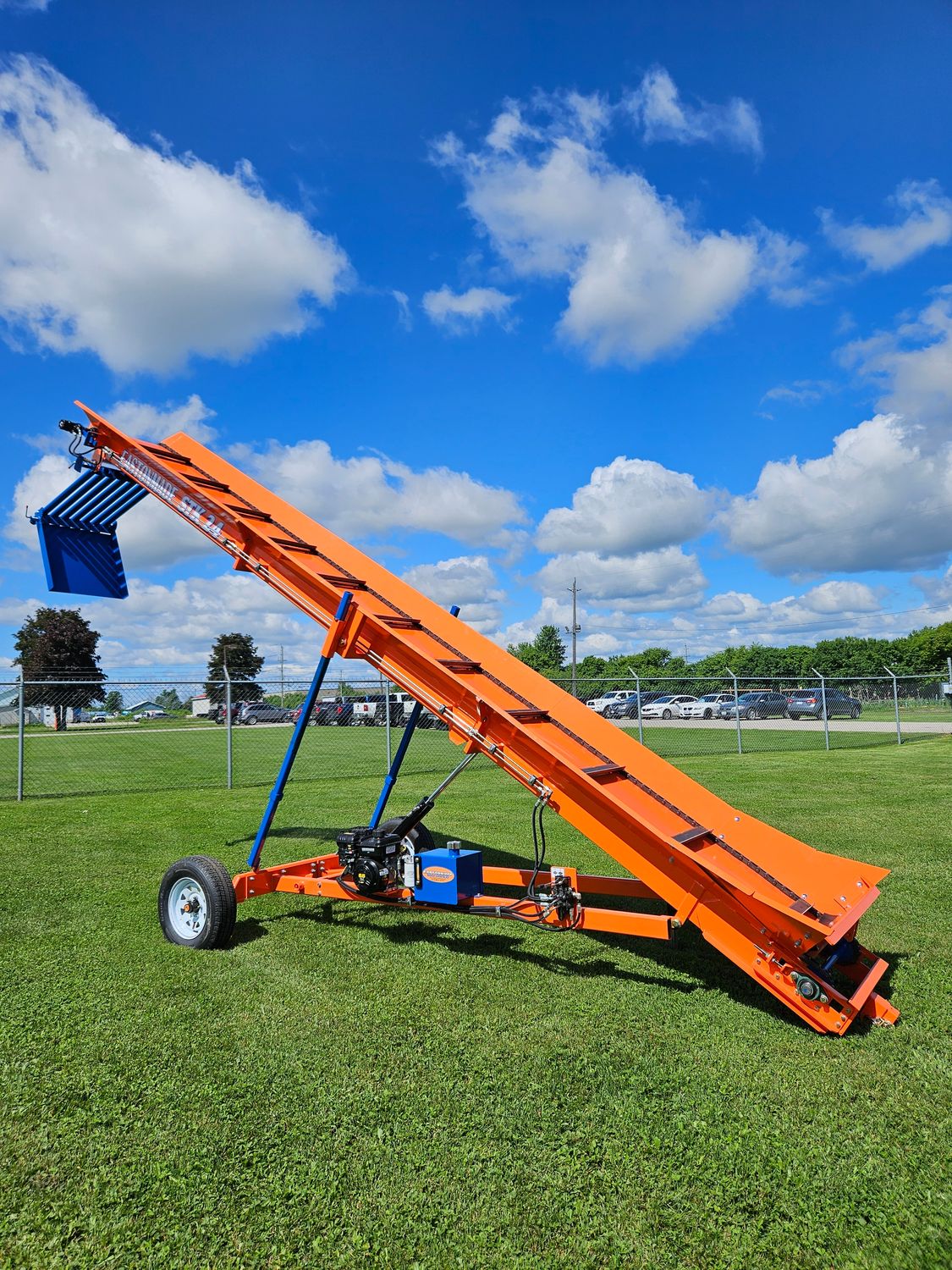 Eastonmade STK24 Firewood Conveyor