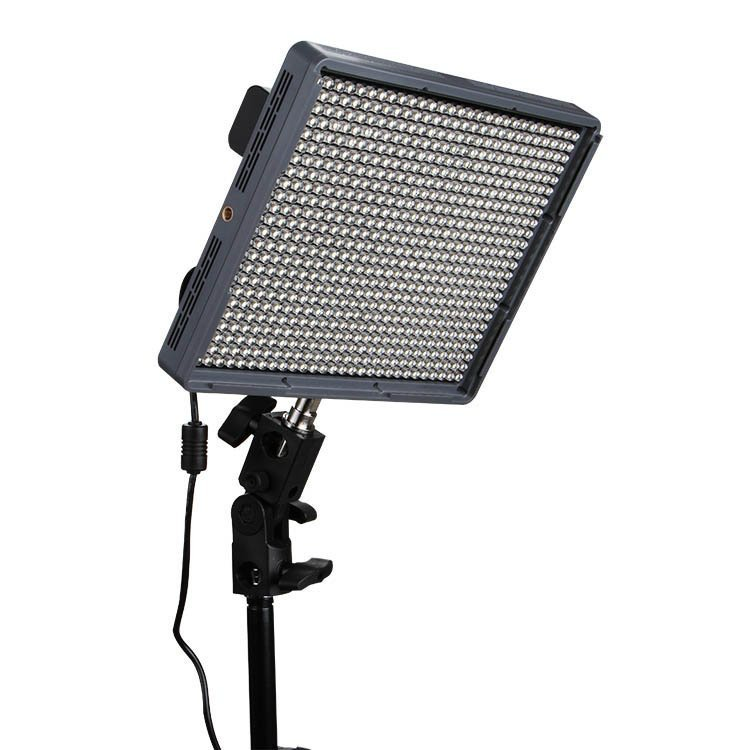 Used Aputure Amaran HR672S Daylight LED Light