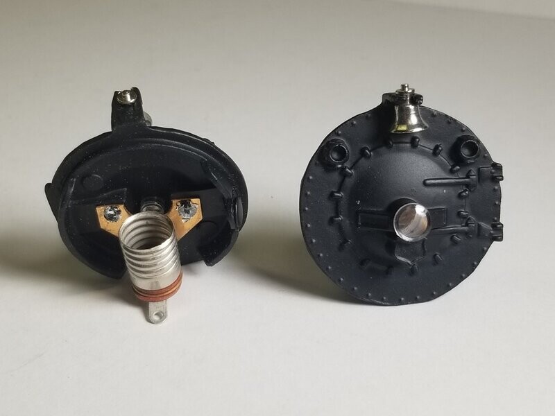 BOILER-FRONT: Northern, (late); XA8960-L; with lens, bell, socket & pressure-rivet fit