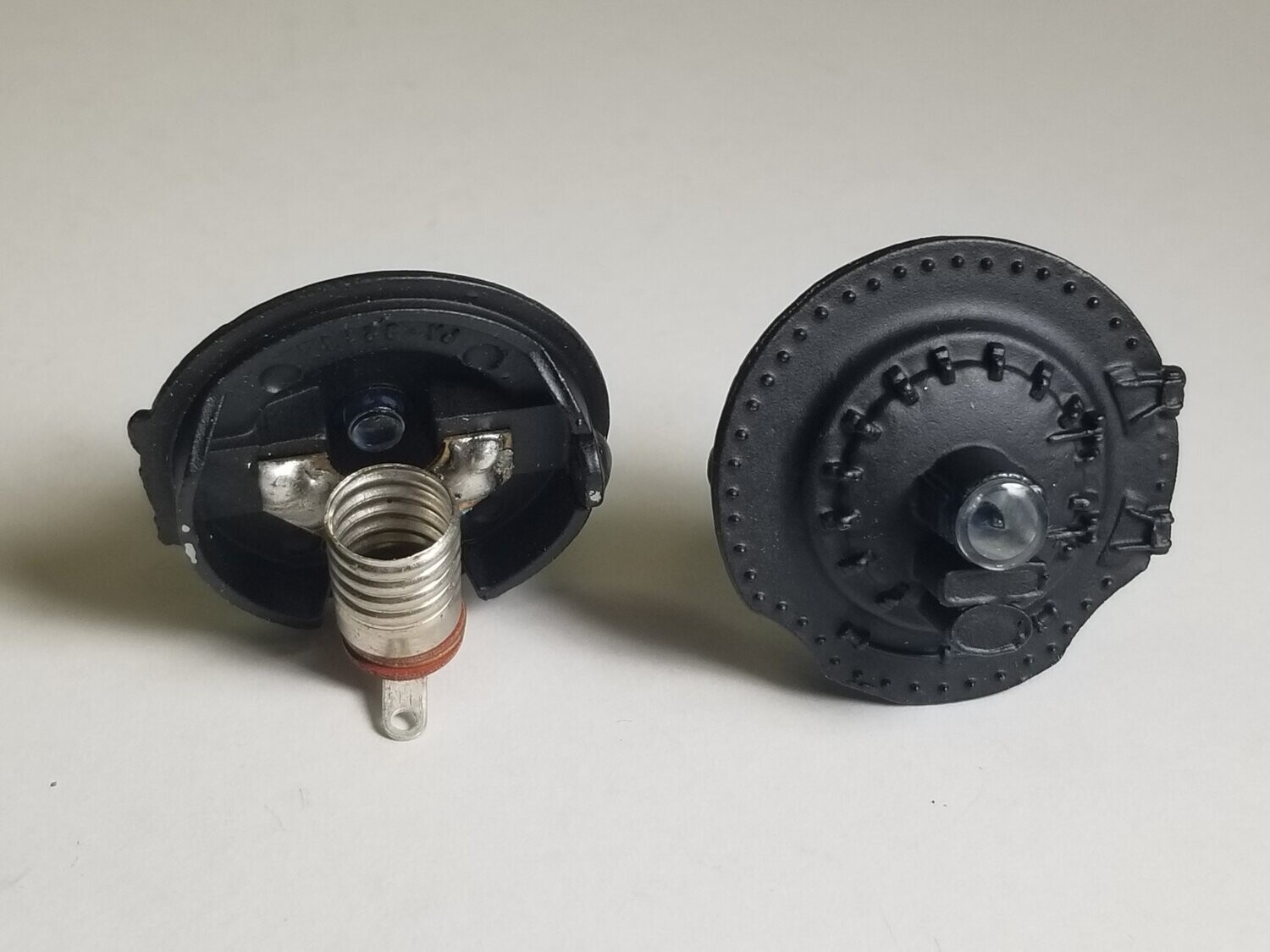 BOILER-FRONT: HUDSON (late); PA9216-L; with lens, & socket (no clips)