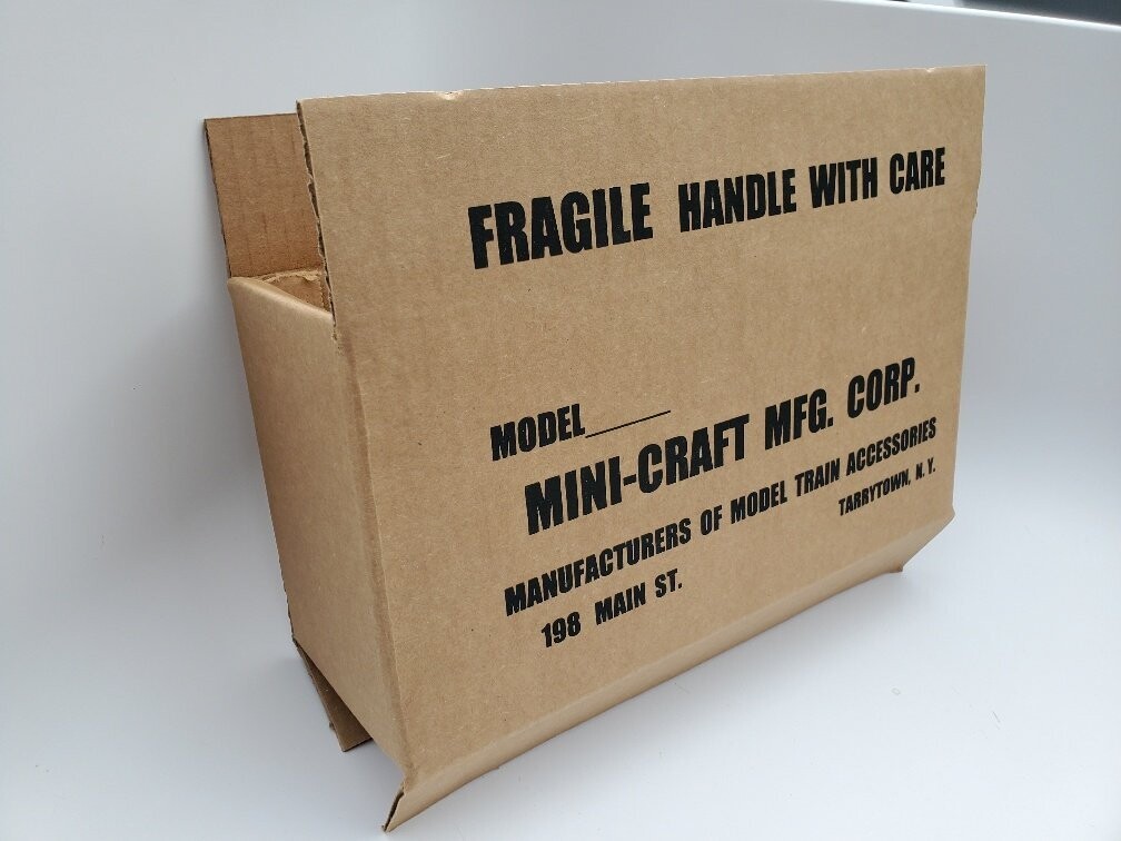 BOX; Corrugated, printed; for MINI-CRAFT Platforms; shipped flat, with brown sealing tape.