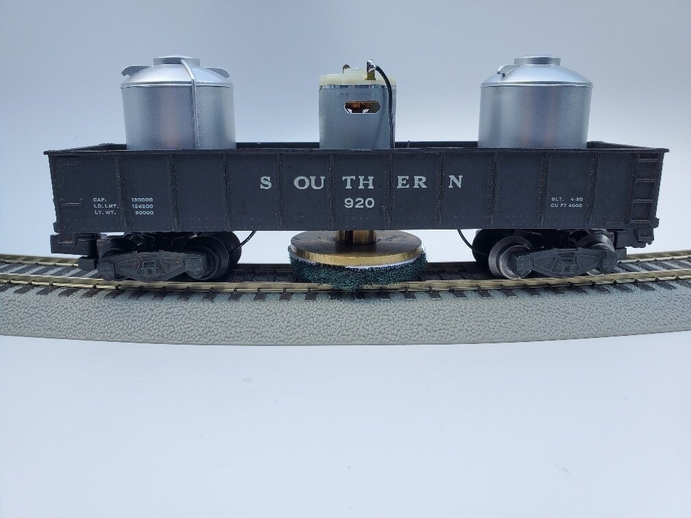 SOUTHERN GONDOLA-- MOTORIZED TRACK CLEANER IN AF GONDOLA
