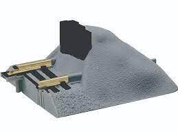LIONEL / AM FLYER FASTRACK 49893 Earthen Bumper; new