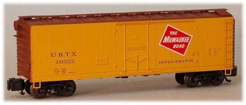 AM MODELS MILW ROAD PLUG DOOR REEFER #10324; SCALE