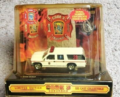 CODE 3 #12374 WASH. DC EMS RAPID RESPONSE GMC SUBURBAN ; MIB