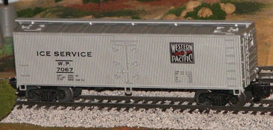 WOOD-SIDED REEFER; W.P. ICE SERVICE; Car #7O67 Crown Models ; NIB; Highrail.