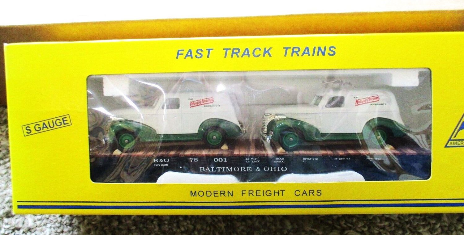B&O  FLAT CAR  with KRISPY KREME DELIVERY VAN LOAD (2 vans);  American Models. NIB