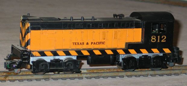 T&P (21)812 BALDWIN SWITCHER; Serviced & OK;  EX ; screw-hole crack repaired); 1959
