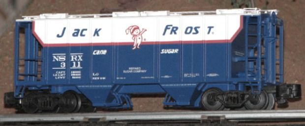 JACK FROST SUGAR CO; PS-2 COVERED 2-BAY HOPPER #331; (RSSVP EXCLUSIVE); SHS #413;  NIB; Highrail with scale wheels included.
