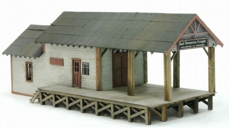 FREIGHT TERMINAL:  B&S  Laser-cut wood  S-scale kit #4070-L