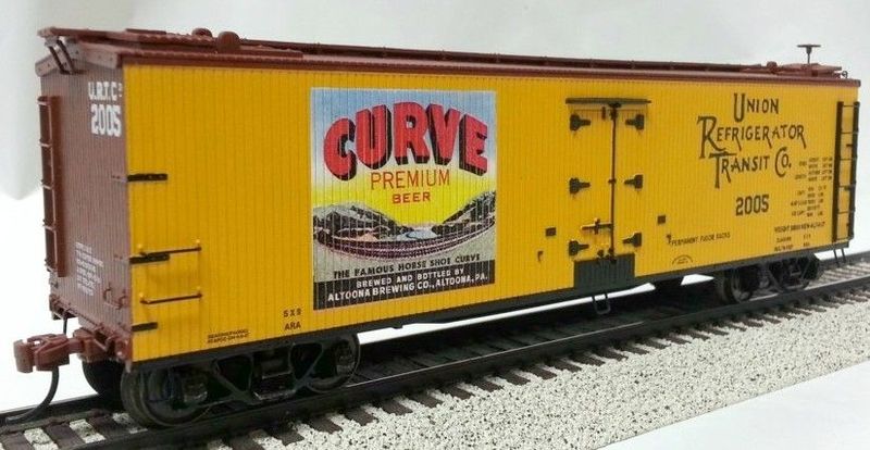 HORSESHOE CURVE BEER REEFER #2005; (2005 NASG CONVENTION CAR EXCLUSIVE); SHS #01517; New in box