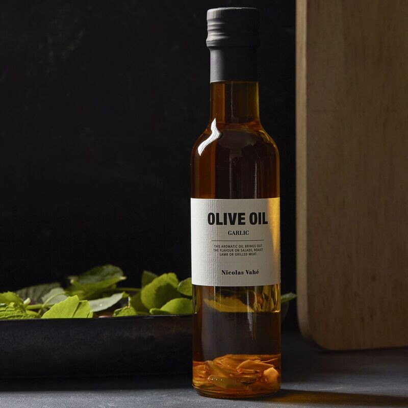 Nicolas Vahé Olive oil with garlic