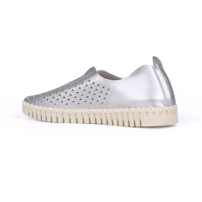 Ilse Jacobs vrouwelijke flats, silver