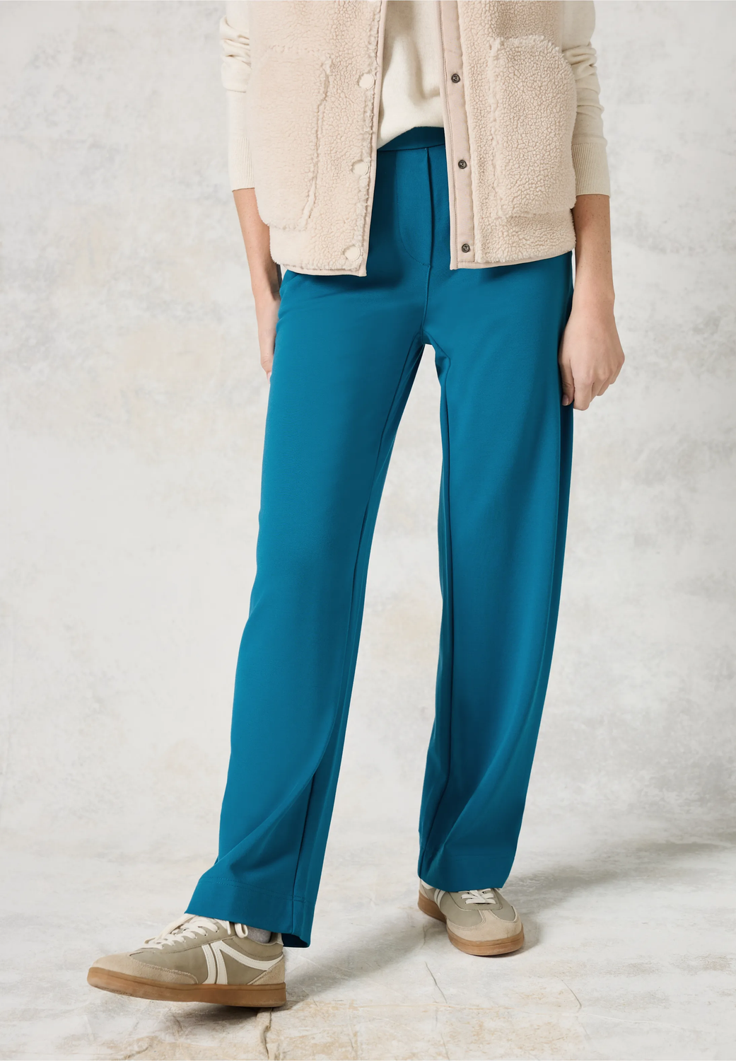 Cecil Style Neele, celestial aqua blue