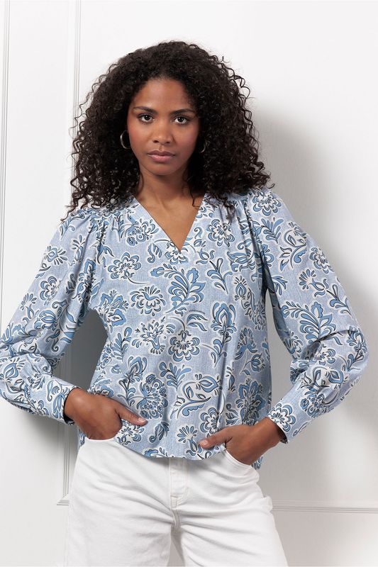 Studio Anneloes Emmarie denim flower top, mid blue/latte