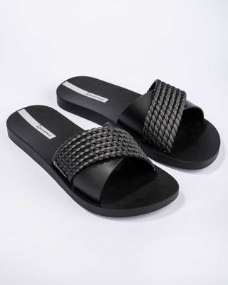 Ipanema Street, black
