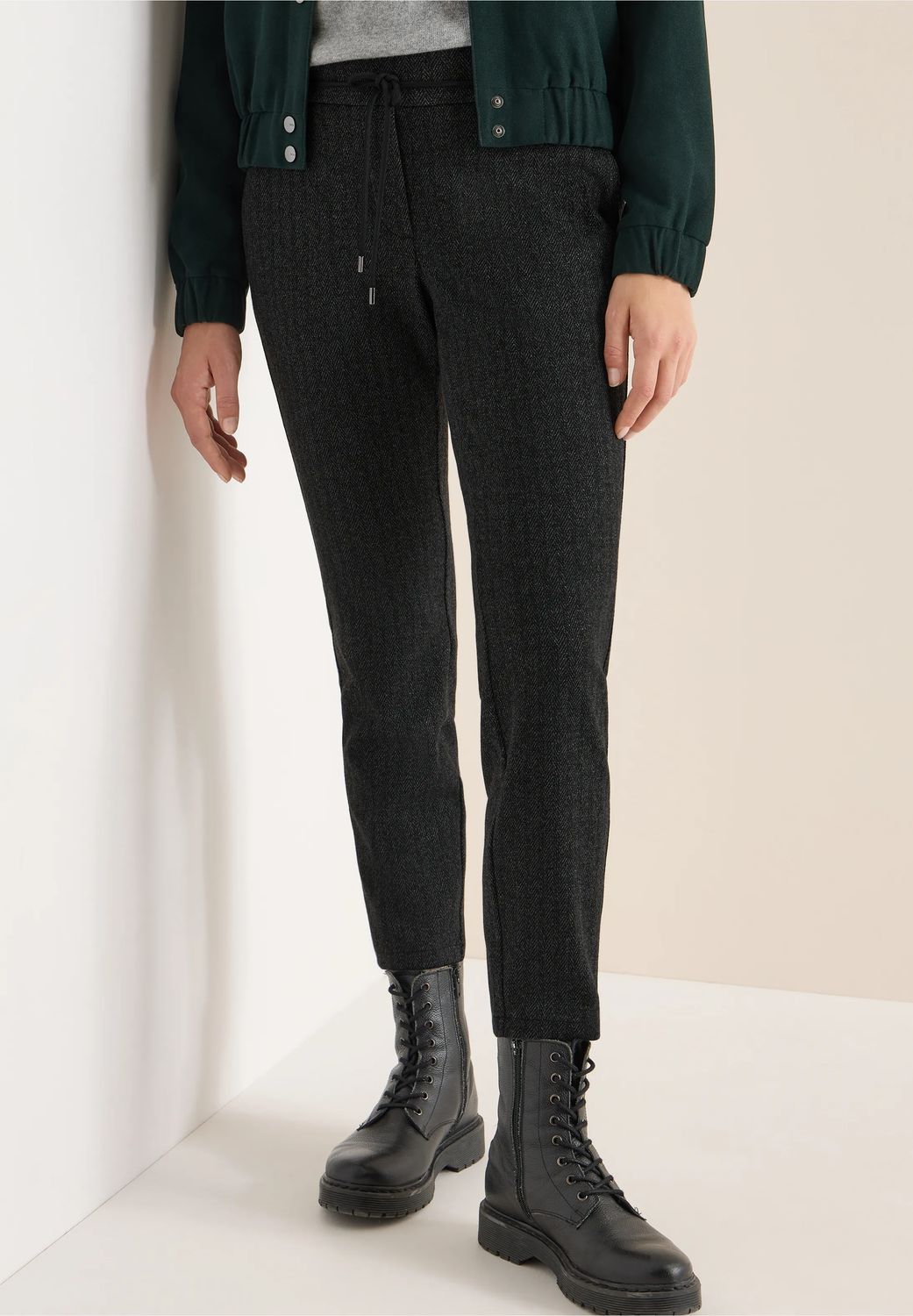 Cecil Tracey Dessin, Black Cecil Tracey Dessin, Black