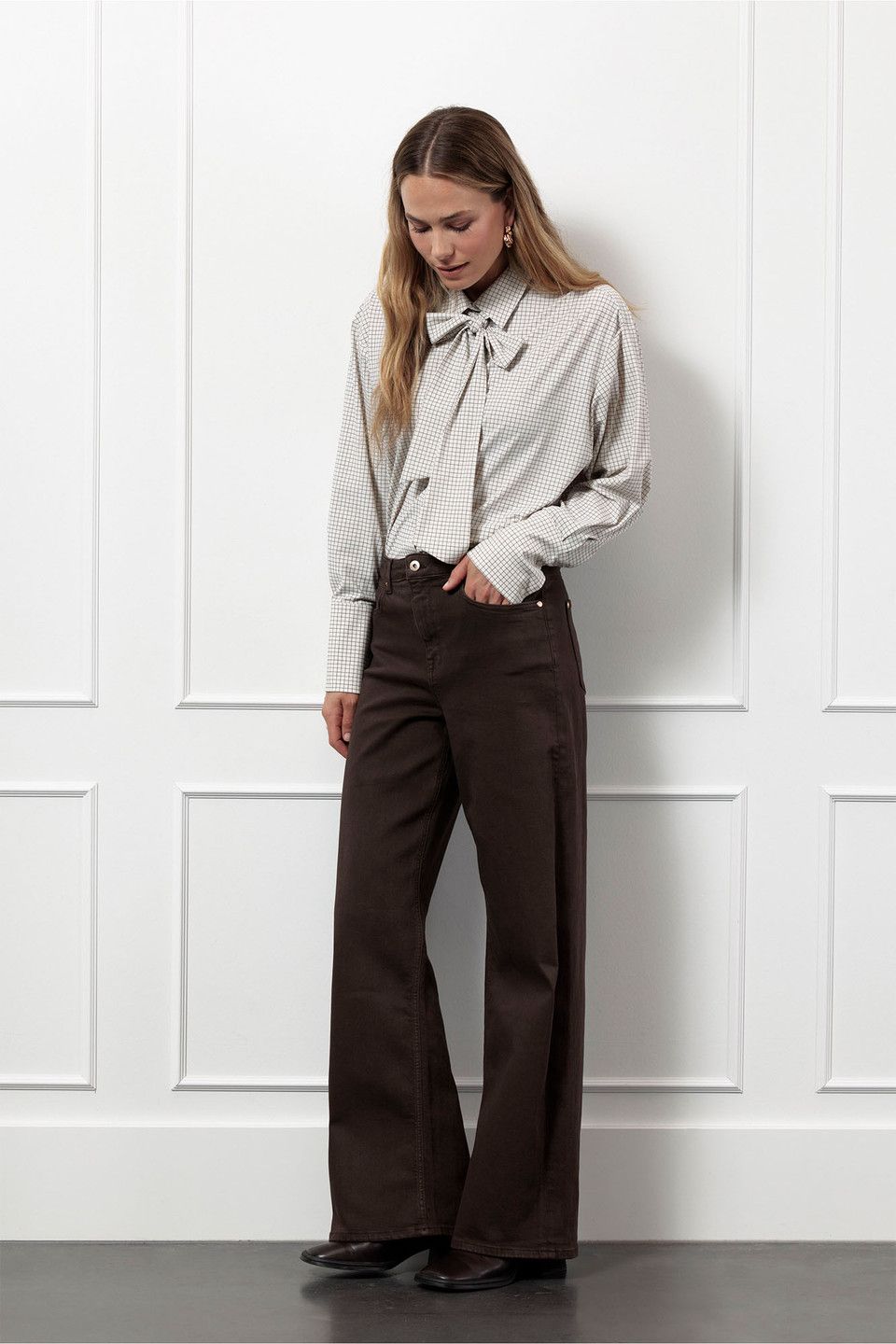 Studio Anneloes Lexie coloured denim trousers, espresso