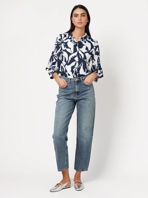 Desoto Collection Pia, abstract blue flowers Desoto Collection Pia, abstract blue flowers