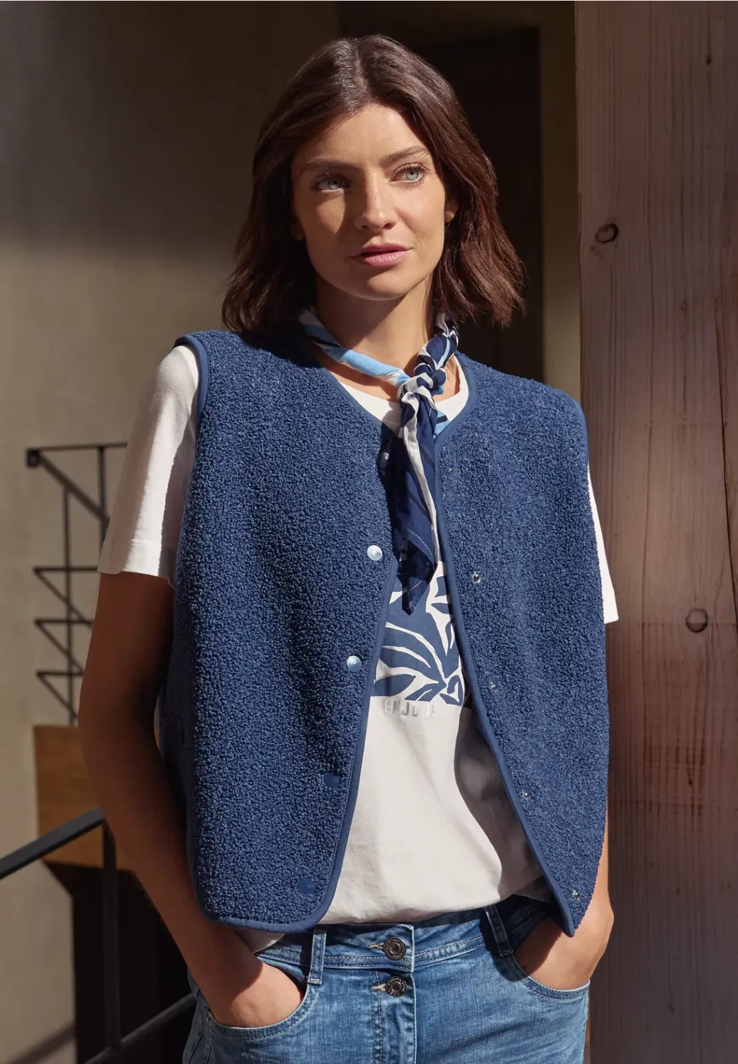 Cecil Vest met knoopsluiting, sporty denim blue Cecil Vest met knoopsluiting, sporty denim blue