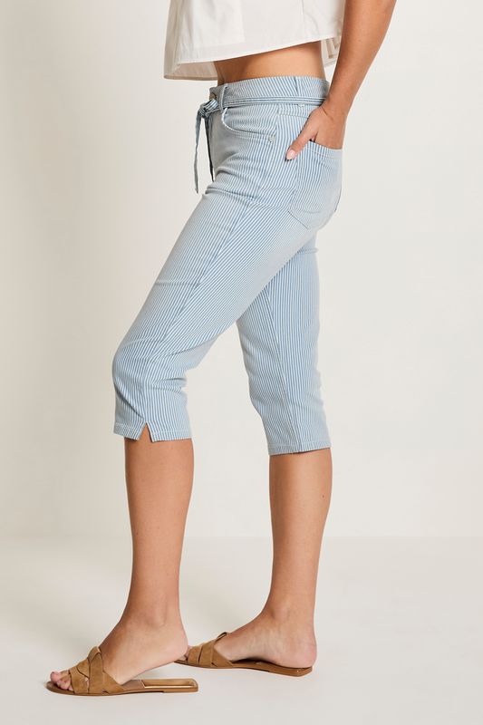 Para Mi Grace Capri, Light Blue Summer Stripes