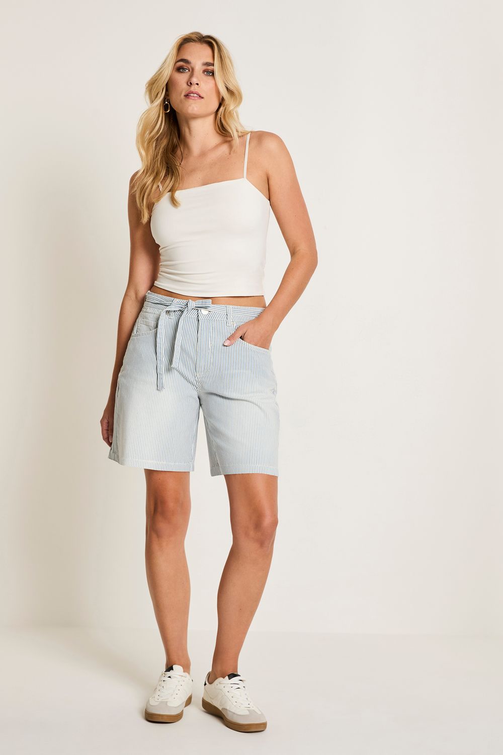 Para Mi Mira Short, Light Blue Stripes