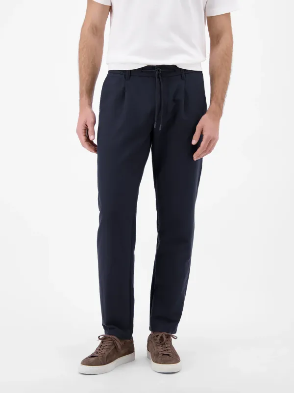 Lerros Lichtgewicht chino's met riemlussen, Blue Night