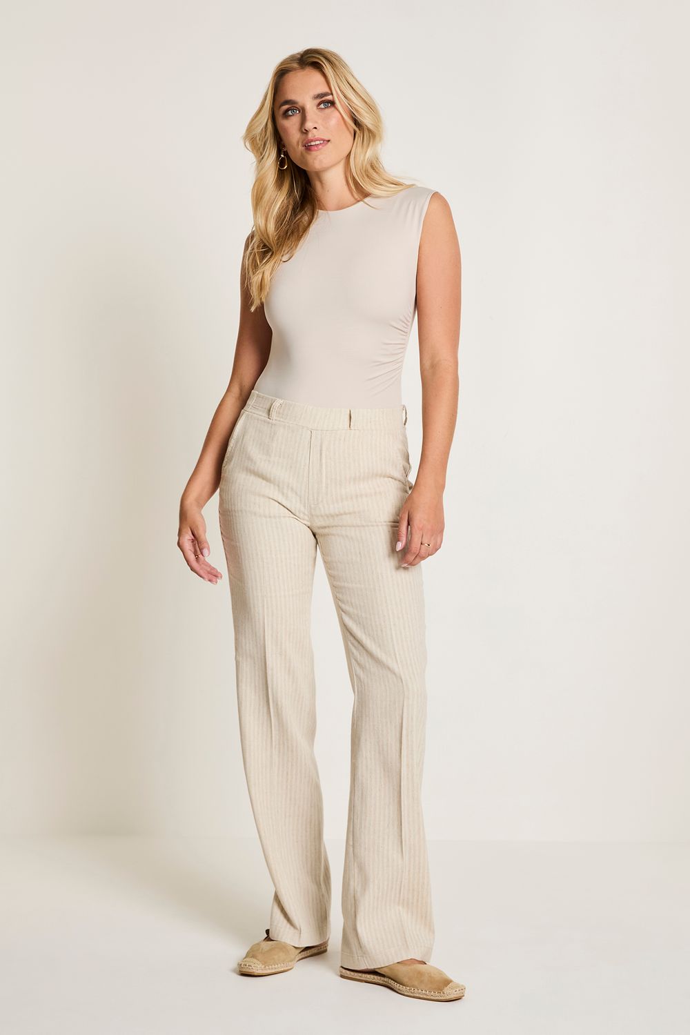 Para Mi Hannah Broek, Sand