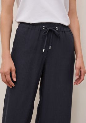 Cecil Broek, Dark Blue