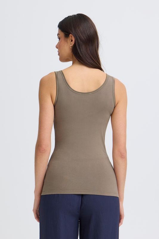 Fransa Frzula top, Mountain trail