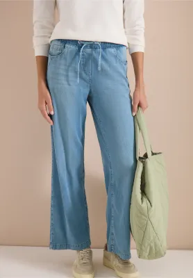 Cecil High Waist Wide Legs jeans in Loose Fit, light blue used wash