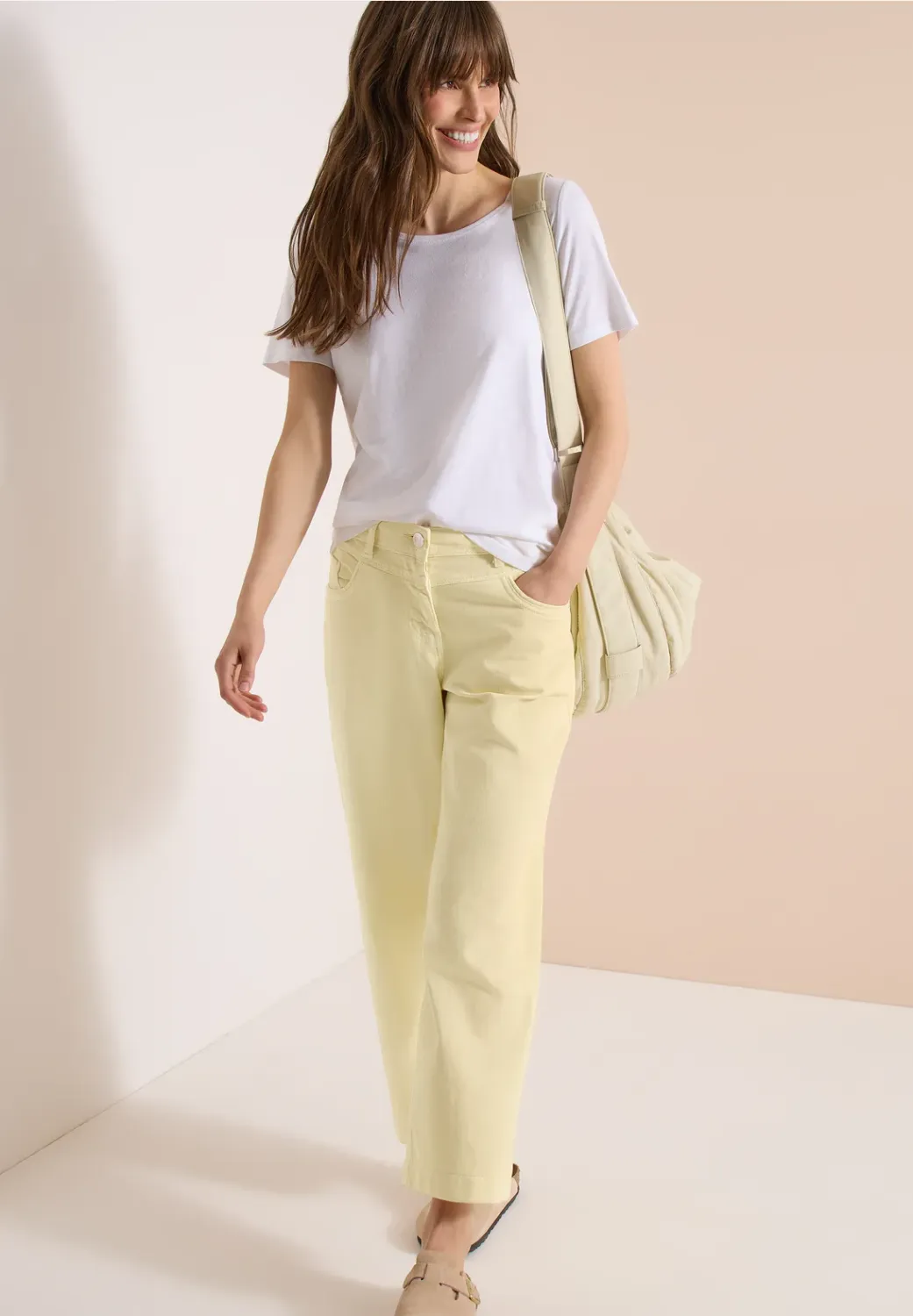 Cecil light High Waist Wide Legs jeans in Loose Fit Style Neele, buttermilk yellow Cecil light High Waist Wide Legs jeans in Loose Fit Style Neele, buttermilk yellow