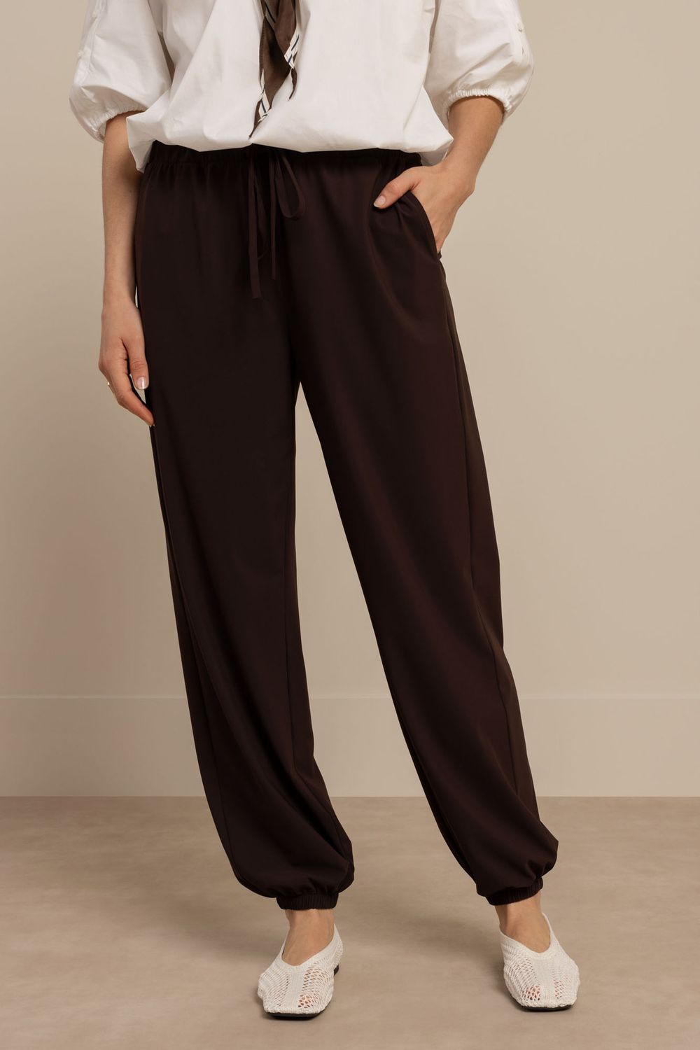 Studio Anneloes Mariel balloon trousers, espresso