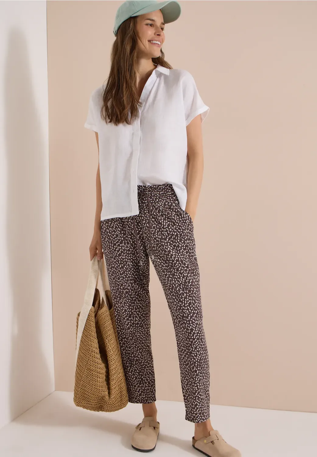 Cecil Mid Waist Slim Leg broek in Loose Fit, brown cacao Cecil Mid Waist Slim Leg broek in Loose Fit, brown cacao