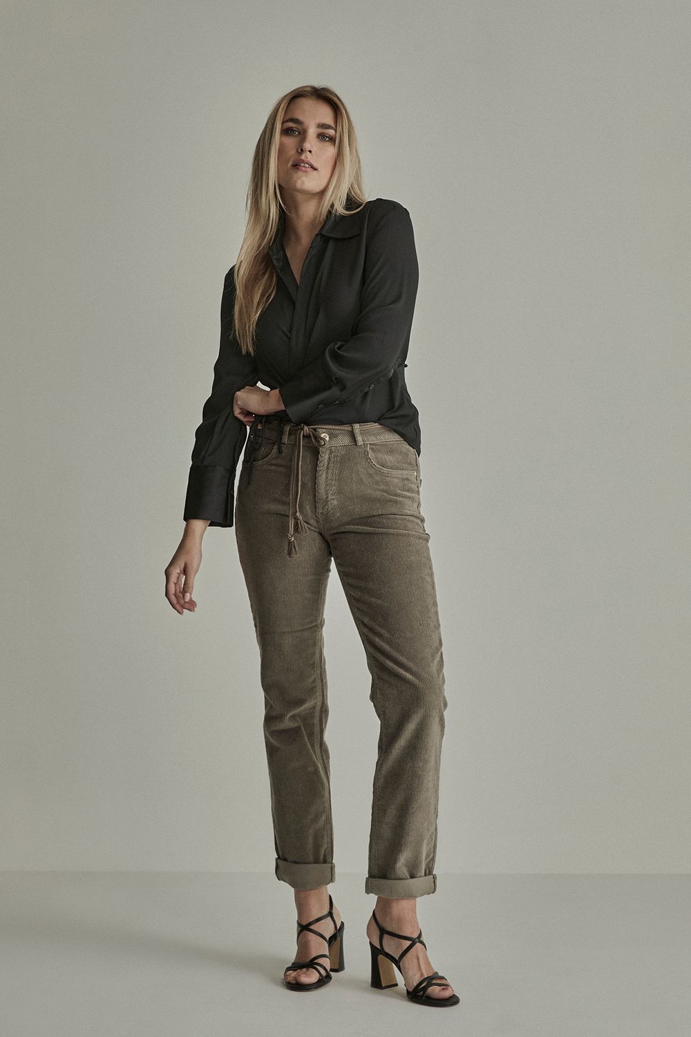 Para Mi Bobby - Vintage Corduroy, Khaki Green