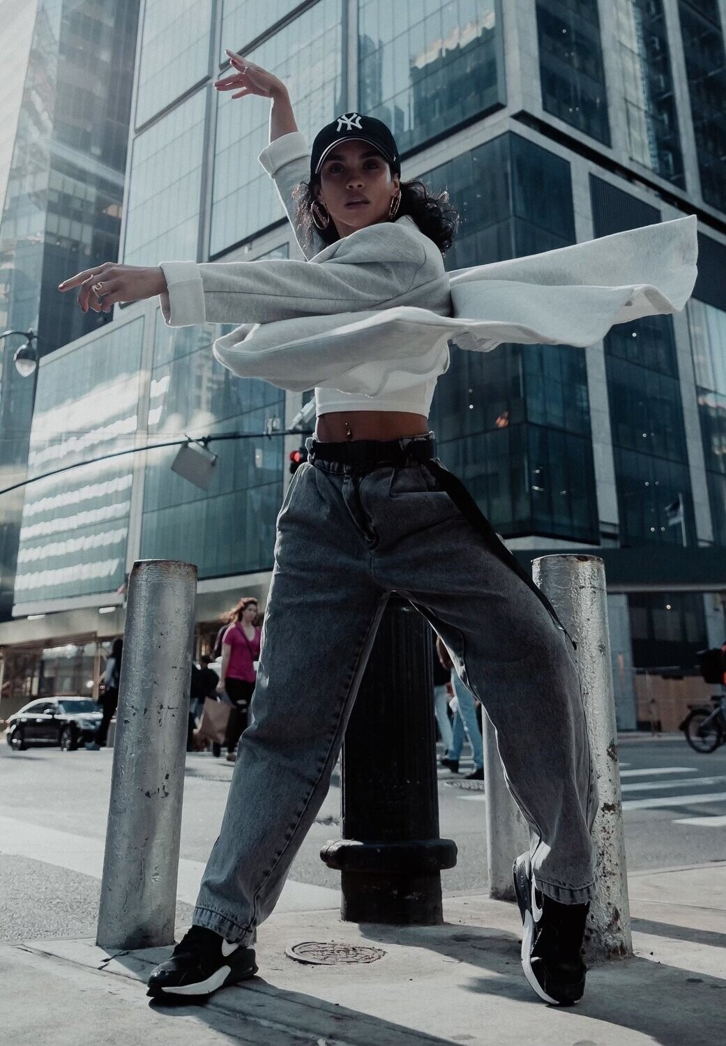 Adults Hip-Hop Dance Series: (1) Class Drop-In