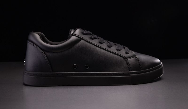 Fuego Low Top All Black