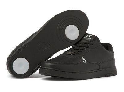 Black Low, PANA MIO - unisex