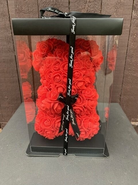 Kleine rozenbeer in foam 25 cm.