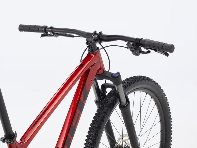 Trek Marlin 5 M 29 Fury Red GEN 3