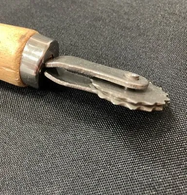 Wheel wire embedder