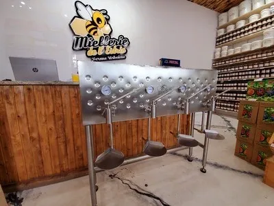 Heated Bottling Tank 4 Honey Types
