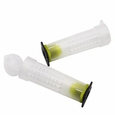 Queen cell protector