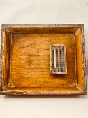 Chimney Wooden Feeder *USED*