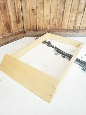 Hive Stand