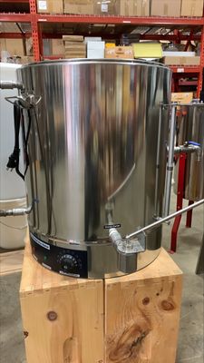 Honey filling/wax melter tank heated/water jacketed