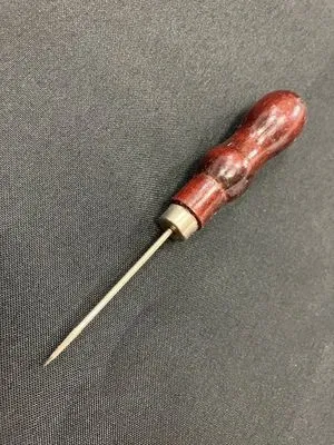 Eyelet tool