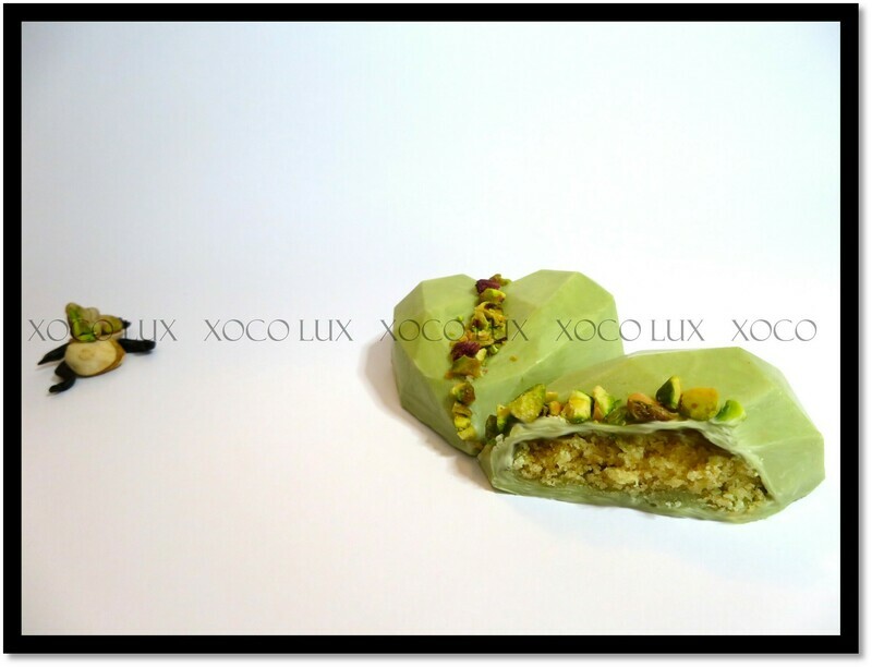 Matcha White Xoco, Pistachio &amp; Vanilla Cake