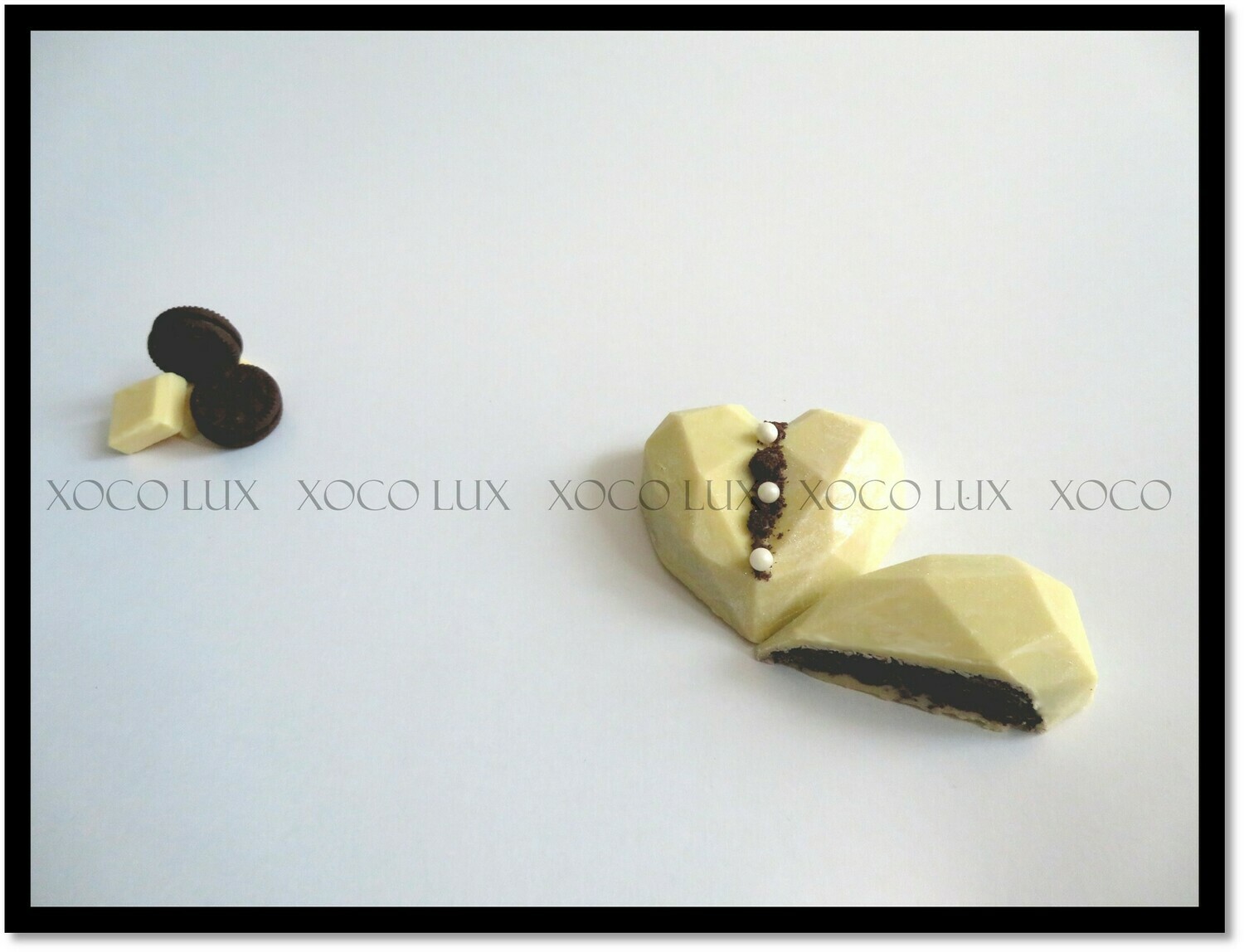 White Xoco &amp; Cookies&#39;n&#39;Cream Cake