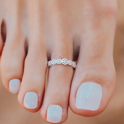 women toe rings